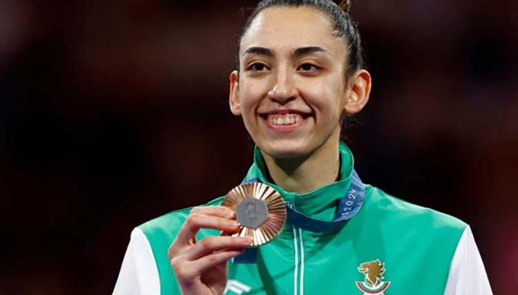 کیمیا علیزاده